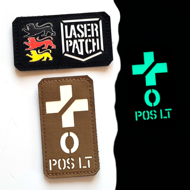 Vertikal Rotes Kreuz mit Blutgruppe - Medizinische Kennung - Lasercut Patch mit Klett