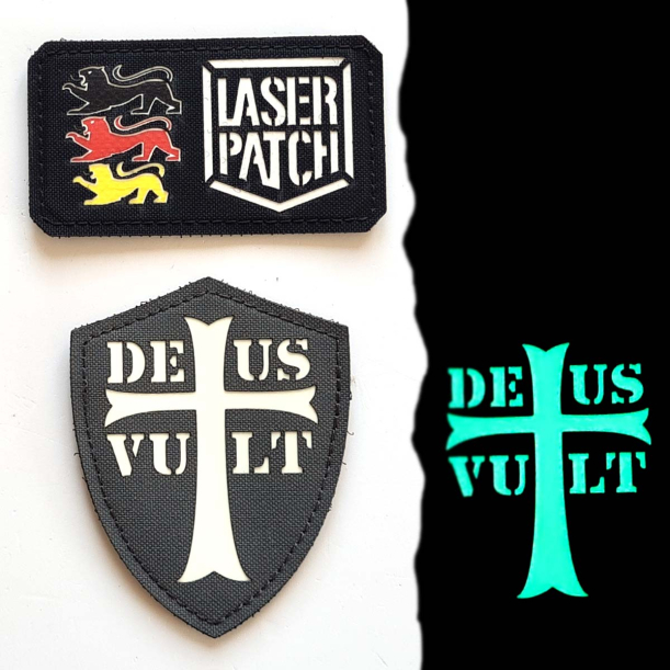 Deus Vult Taktischer Moral Patch Stil 2